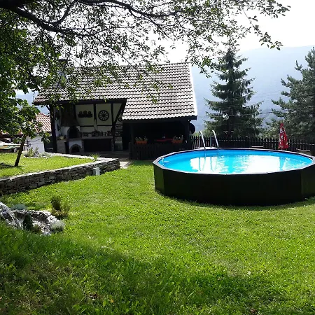 Denizovata House *